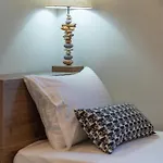 Pagona House Daire Toroni