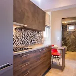 Daire Pagona House Toroni
