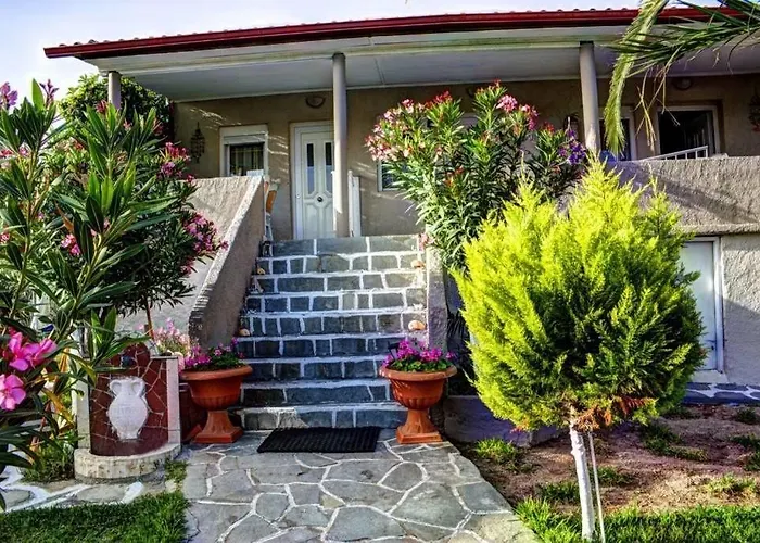 Pagona House *