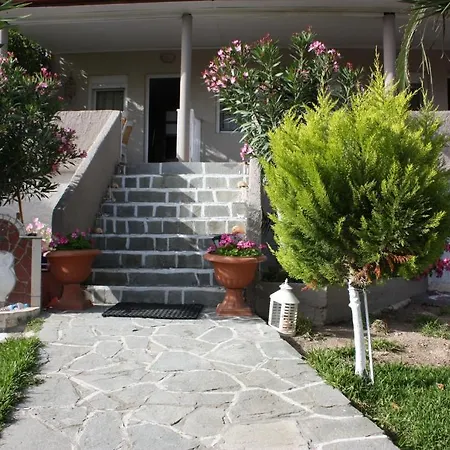 Pagona House Toroni
