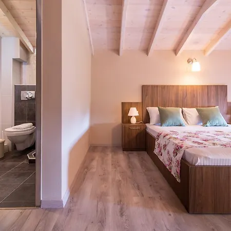Apartment Pagona House