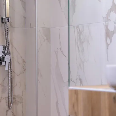 Daire Pagona House Toroni