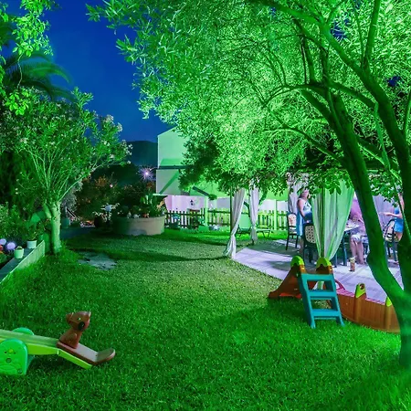 Pagona House Daire Toroni