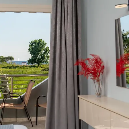 Pagona House Daire Toroni